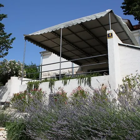 Villa Tamara Bol